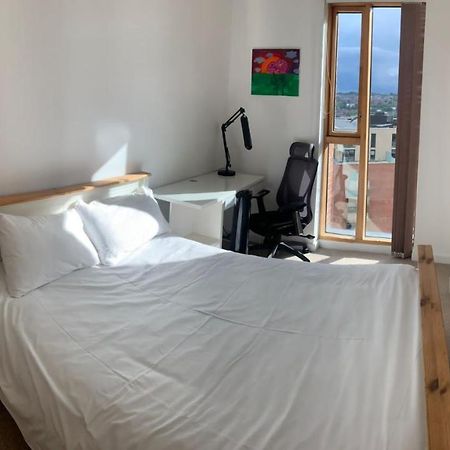 2 Bed Apartment In Granary Wharf Leeds Leeds  Extérieur photo